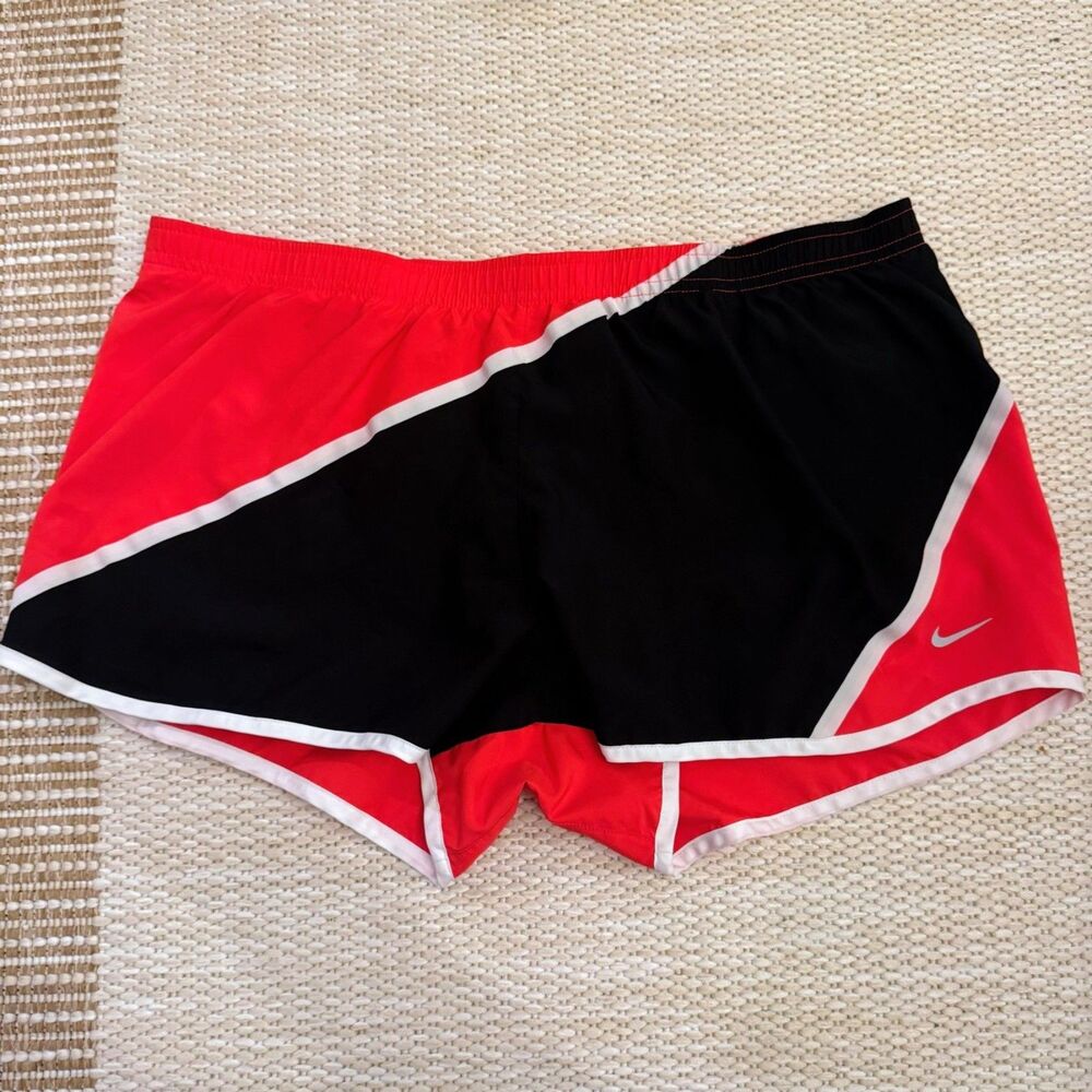 Nike Dri-FIT Women's Size Large Running Shorts Red Black Color Block White Trim